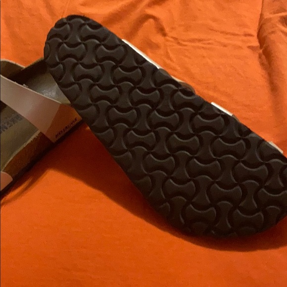 Sandals - Picture 2 of 7